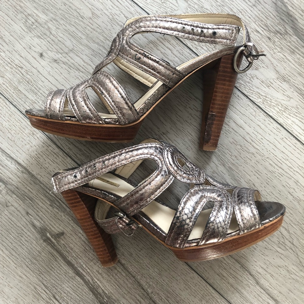 Maxstudio woman Genuine Snakeskin Leather Metallic Silver Pump Strappy Sandal 7M